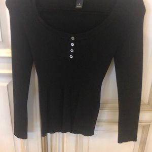 Black top size small